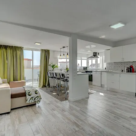 Apartment Buenavista Palmeras In Costa Adeje (Tenerife)